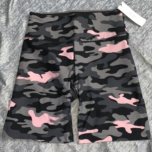 Calvin Klein Performance Pants - NEW WITH TAGS Calvin Klein Shorts Camo Size Small